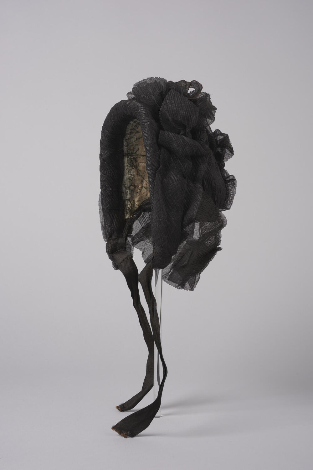 Kiephoed of kapothoed voor de rouw, Blokzijl, circa 1890