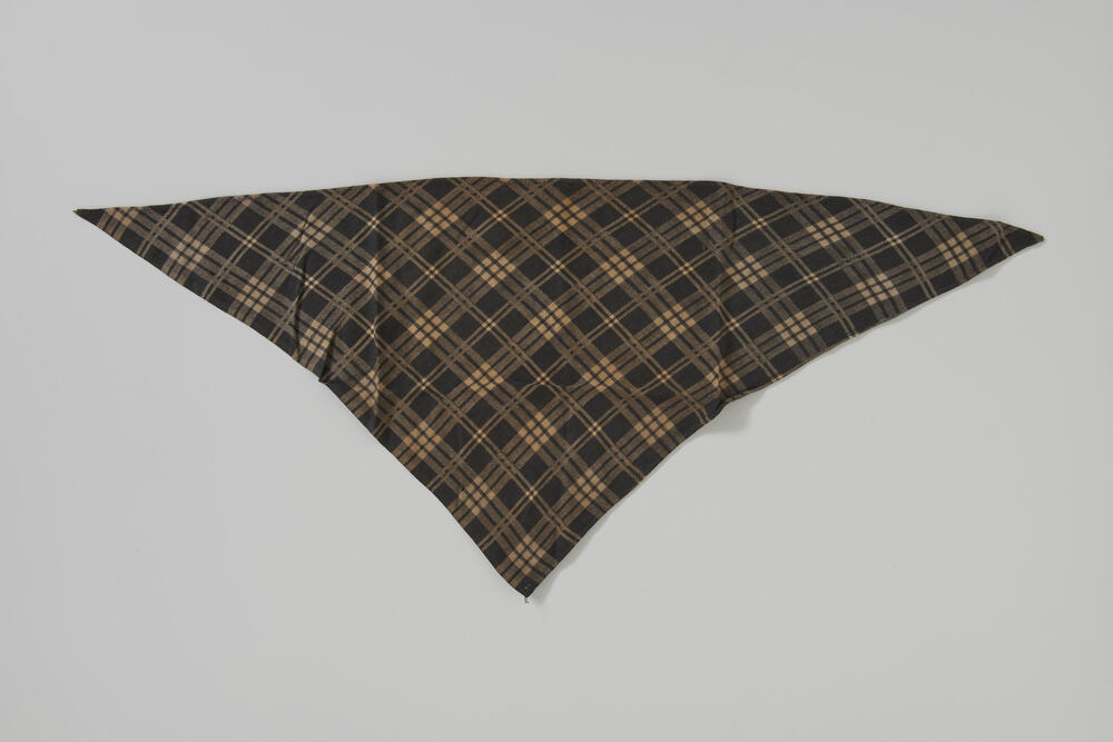 Wollen halsdoek, Bunschoten, voor 1987