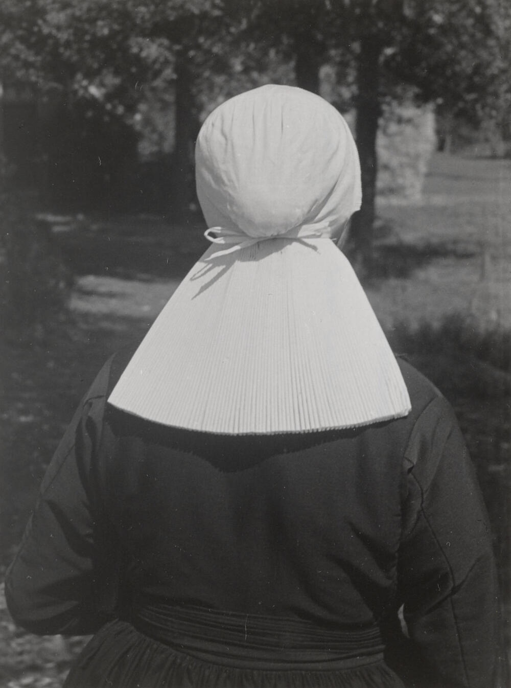 Daatje Post uit Vriezenveen in Sallandse dracht, 1947