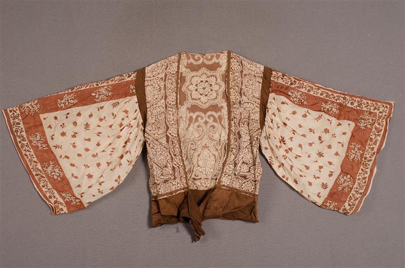 Blouse of bolero gemaakt van shawls