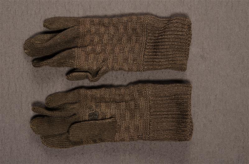 Paar kinderhandschoenen