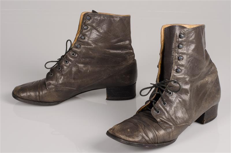 Paar herenschoenen