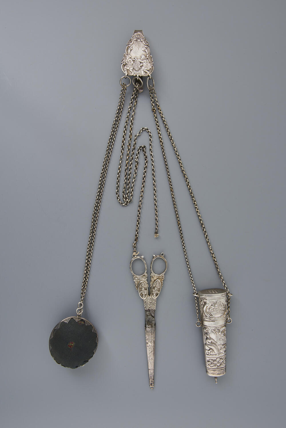 Zilveren chatelaine of tuigje, Friesland