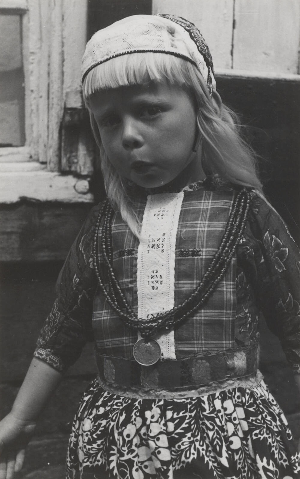 Jan van Brederode in Marker dracht, 1943