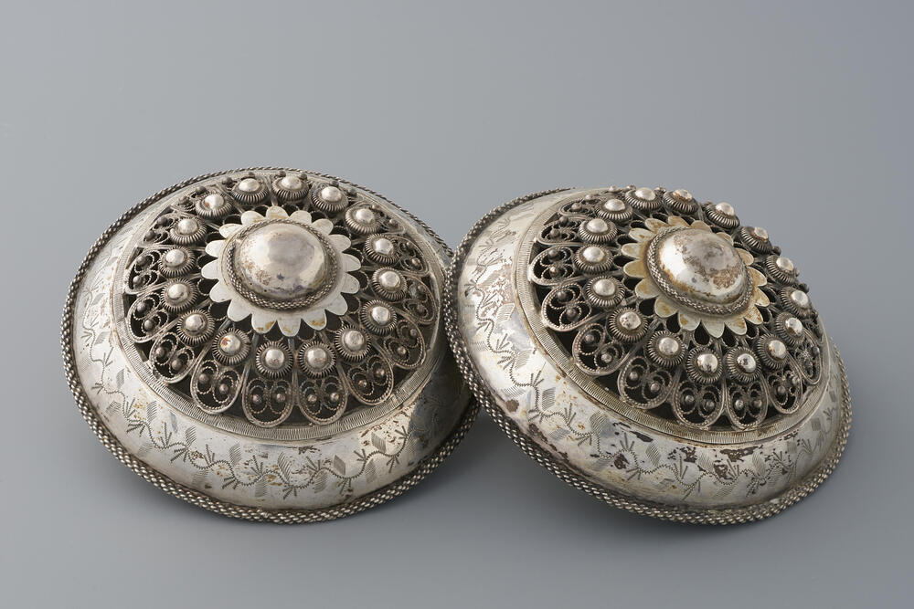 Paar zilveren broekstukken, Goes, 1871–1879