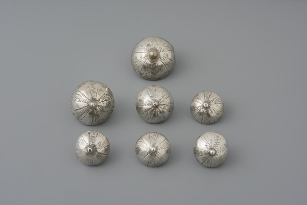 Zeven zilveren knopen, 1793