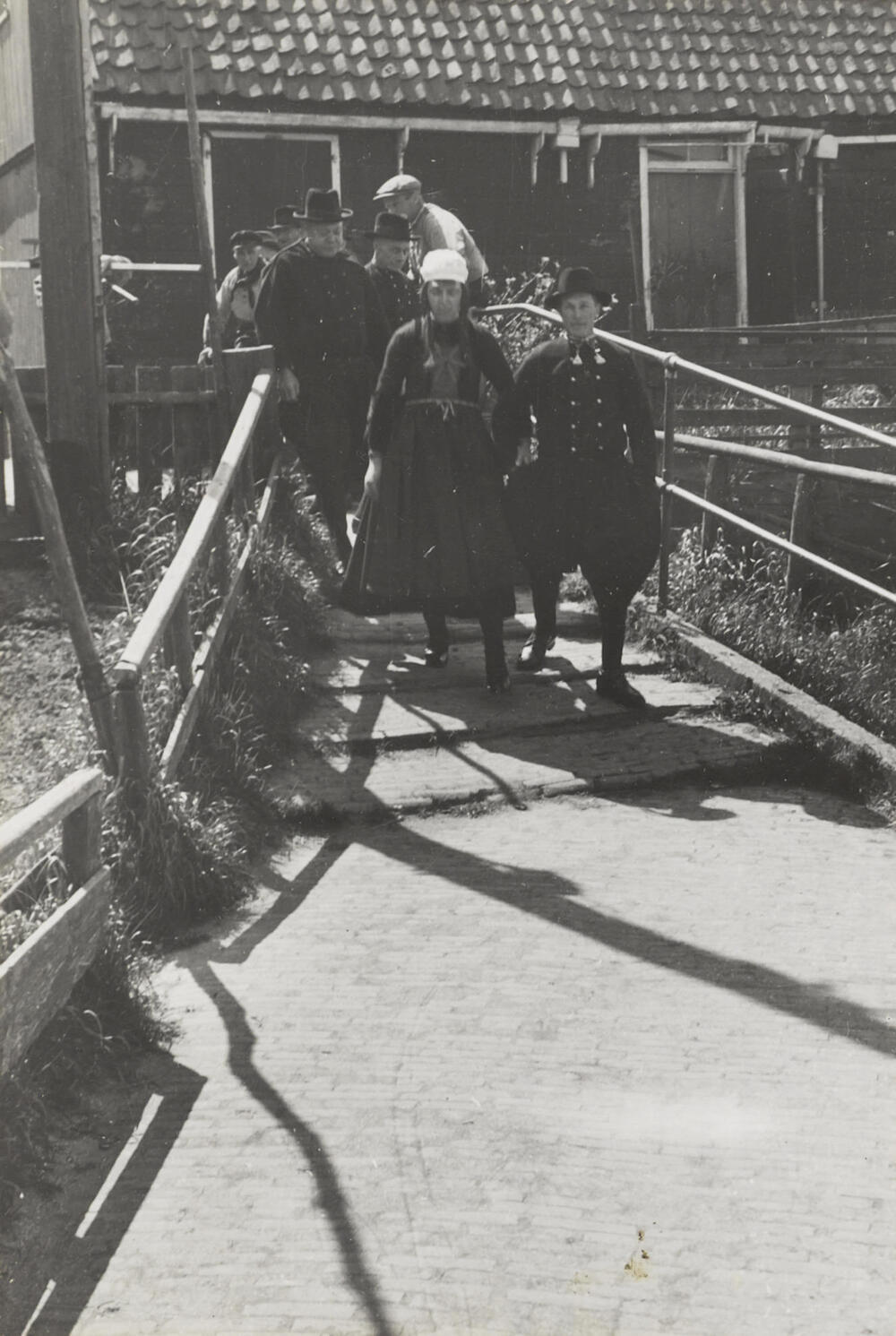 Bruiloftsstoet, Marken, 1943