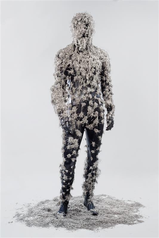 Installatie 'Pins and needles'