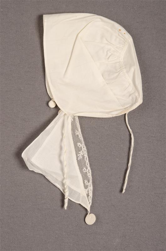 Babymutsje met hersenlapje