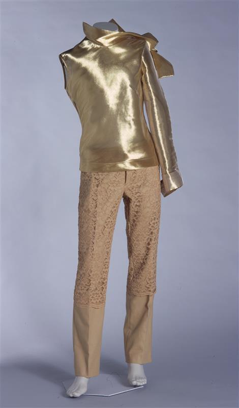 Herenensemble bestaande uit top en broek