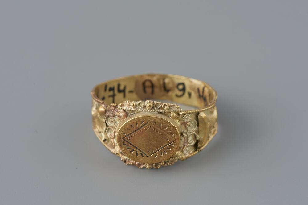 Gouden ring, Holten, circa 1915