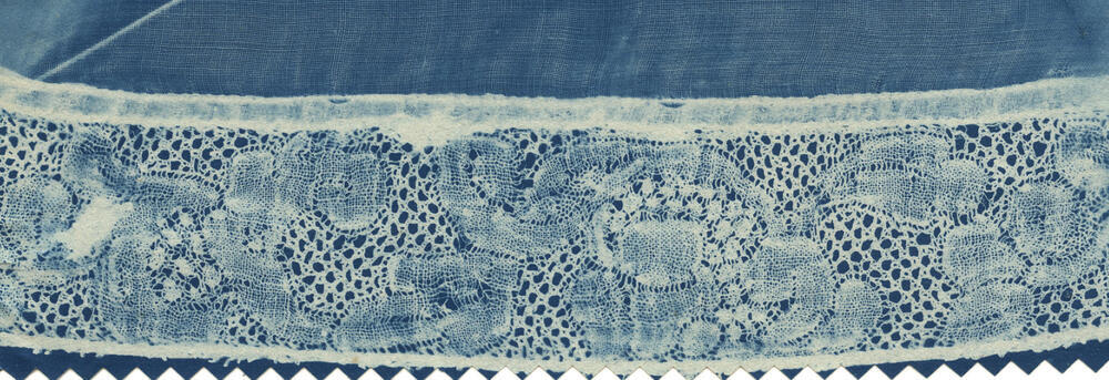 Detail 'hullekap' met Valenciennes kloskant, Marken
