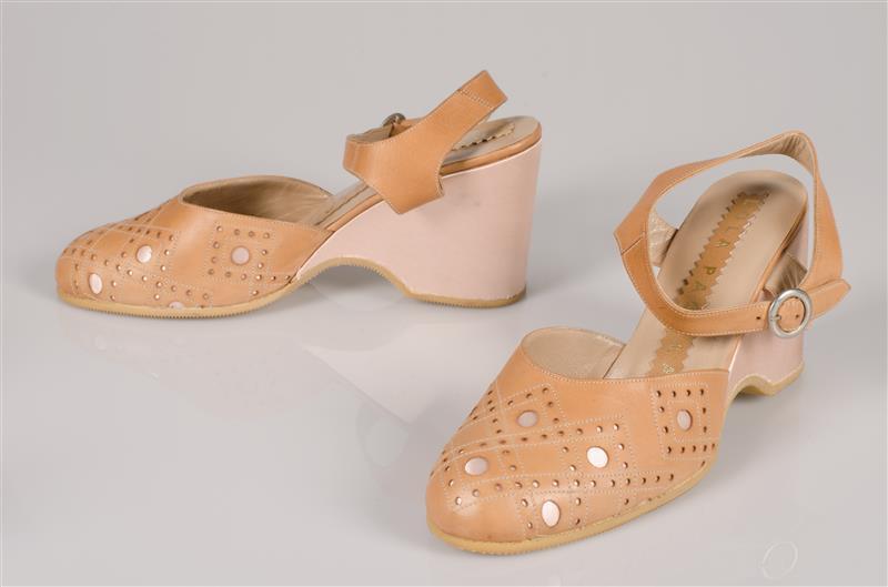 Paar damesschoenen