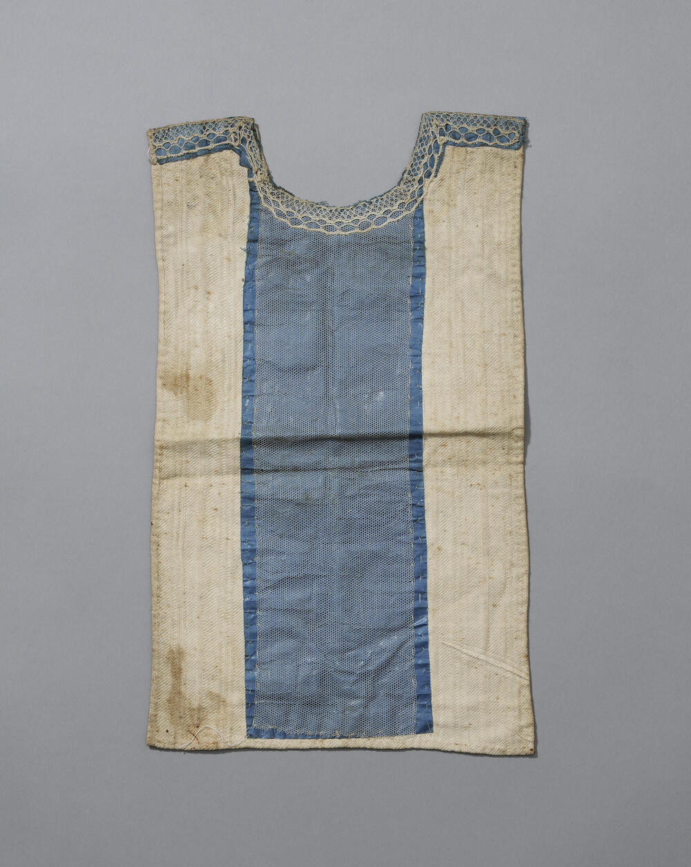 Voorspelder of befje voor een baby, Zuid-Beveland, circa 1800