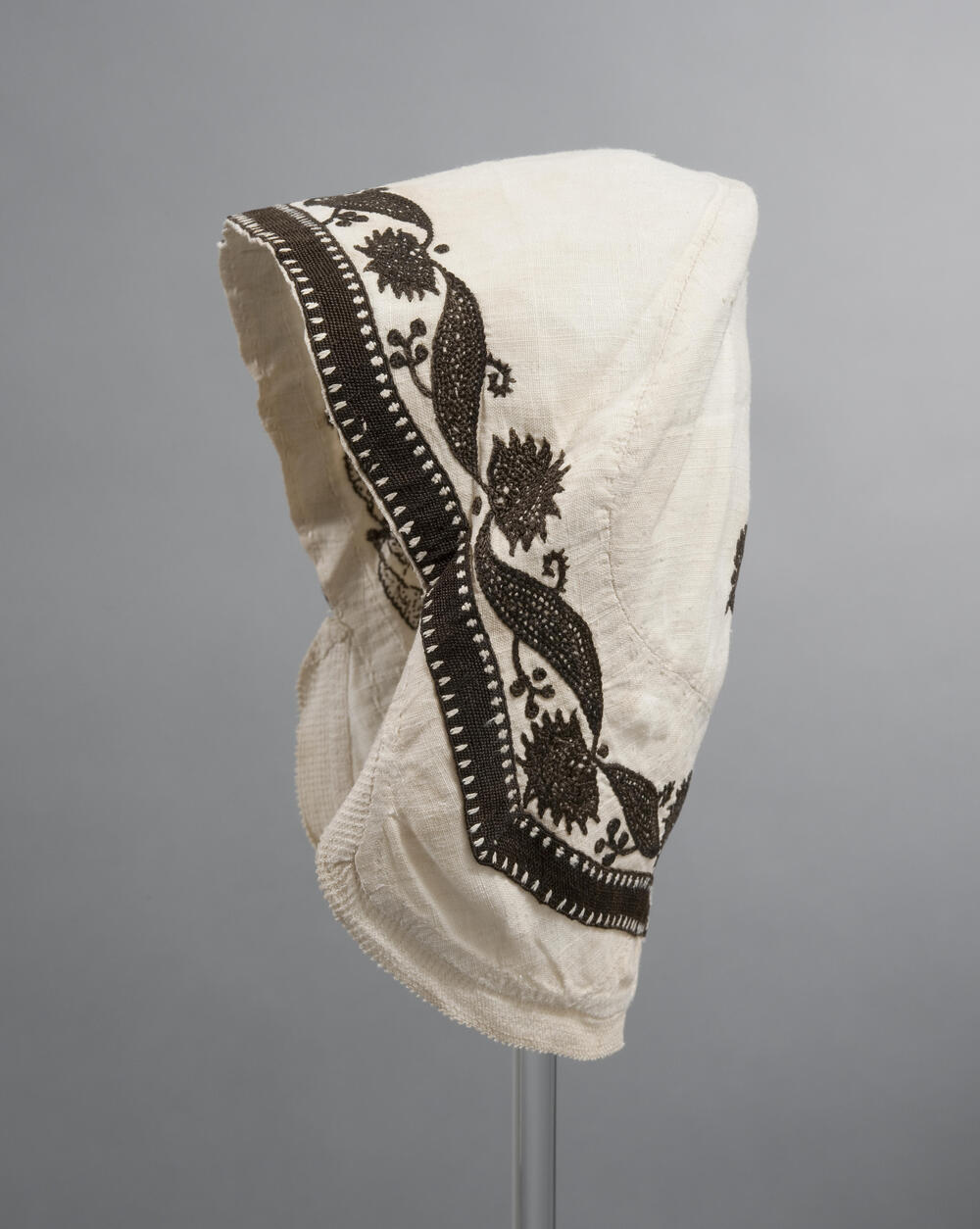 Geborduurde tussenmuts, Zaanstreek, 1700–1800