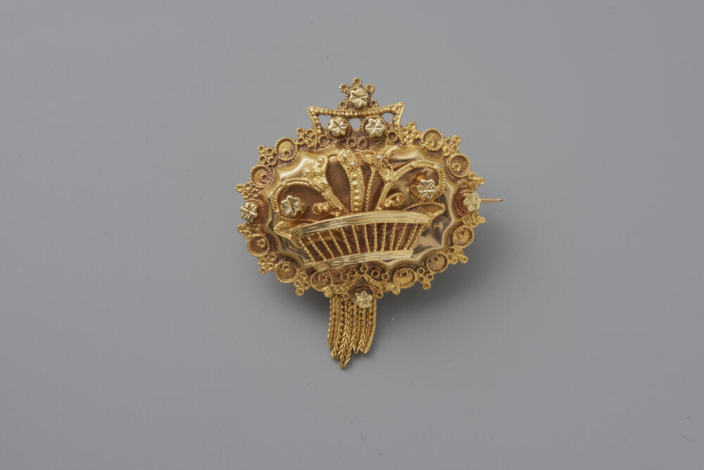 Gouden broche, Salland, 1906–1912