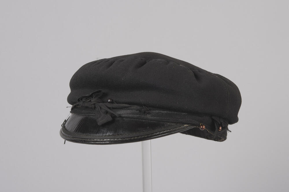 Mannenpet of 'koolblaadje', Staphorst, 1900–1949