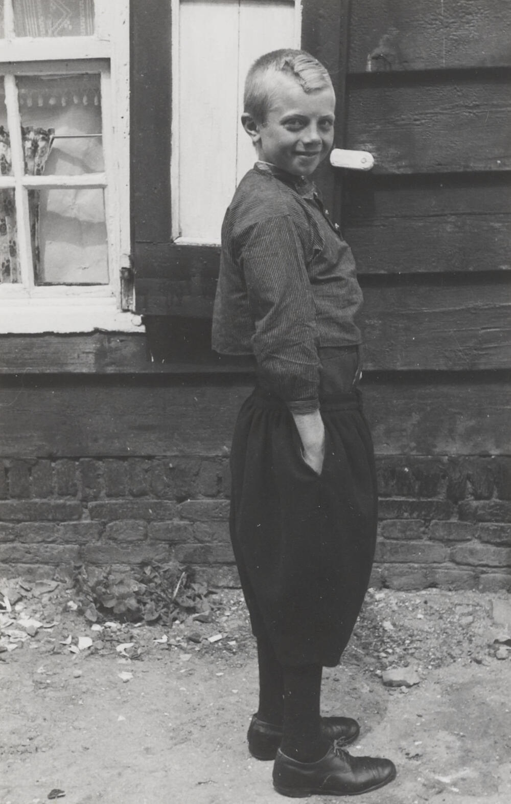 Pieter Roos in Marker dracht, 1943