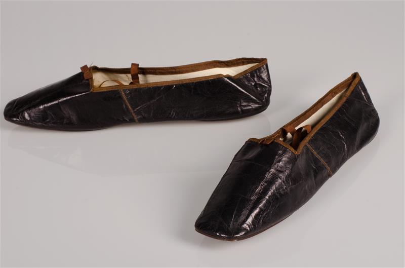 Paar damesschoenen