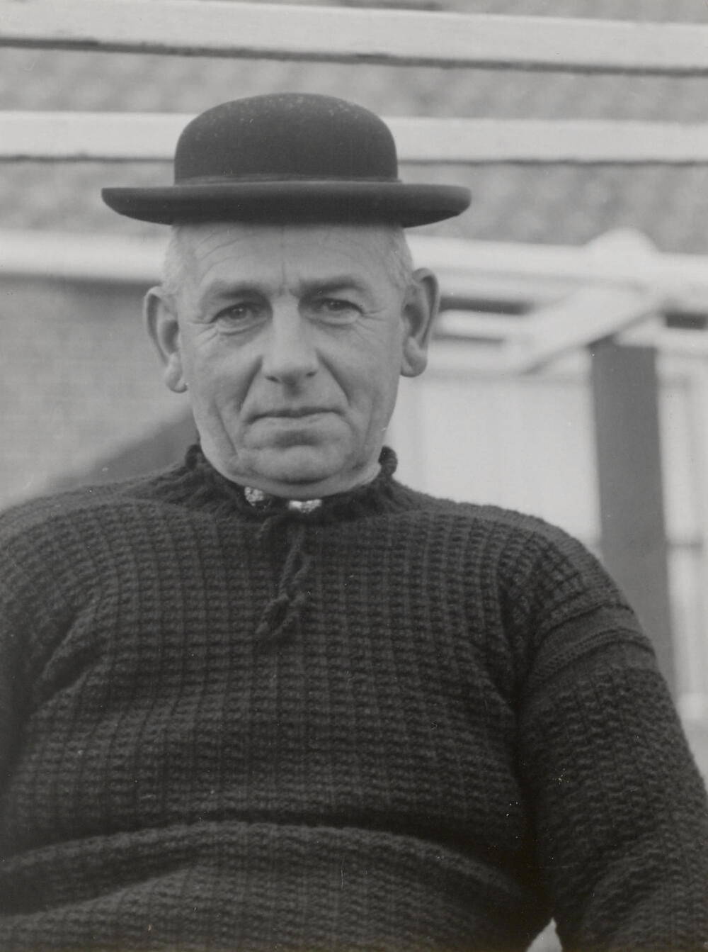 Jakob van Belzen in Arnemuider dracht, 1950