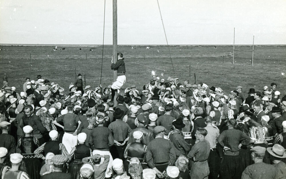 Oranjefeest op Marken, 1945