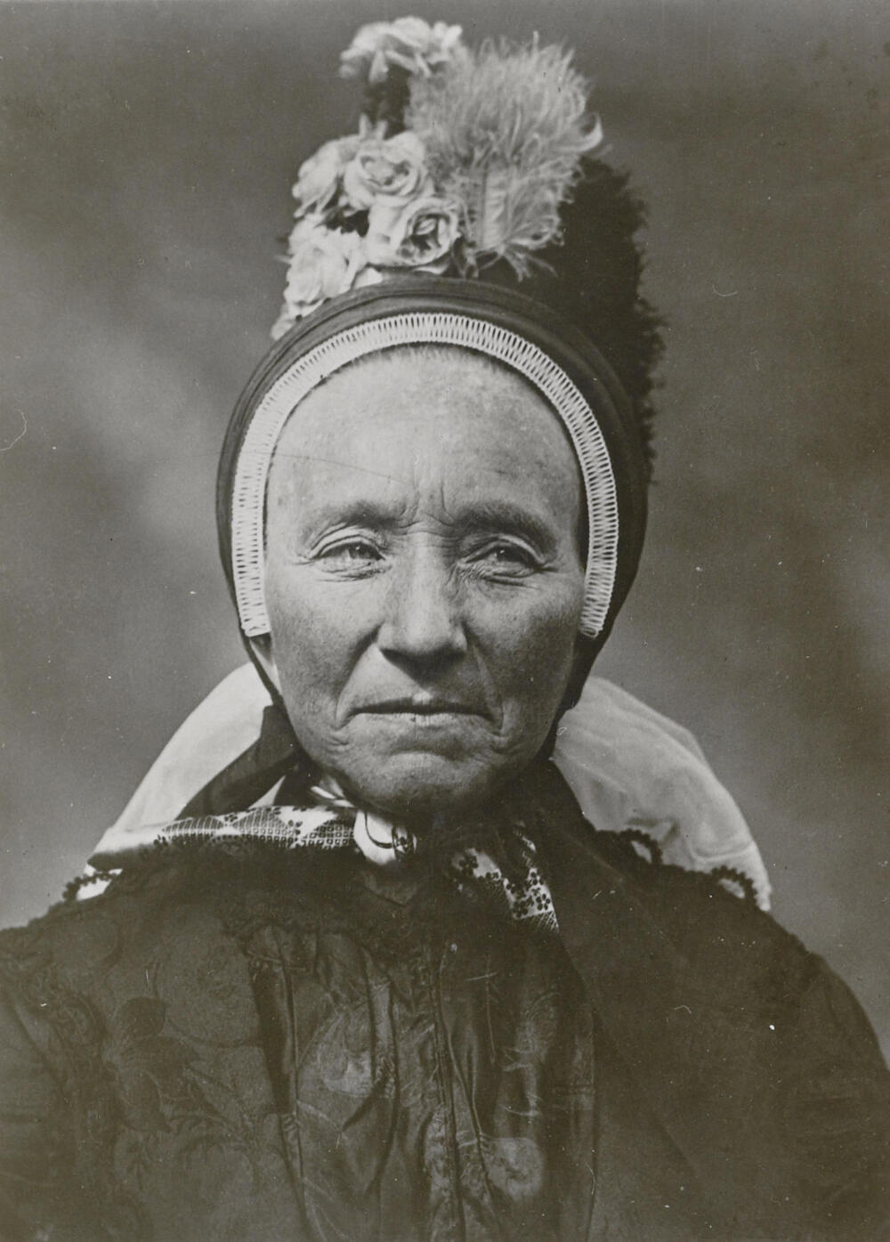 Vrouw in Twentse streekdracht, 1913