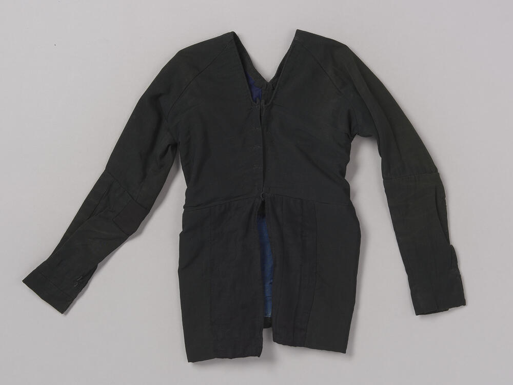 Meisjesjak voor de zware rouw, Bunschoten, voor 1948