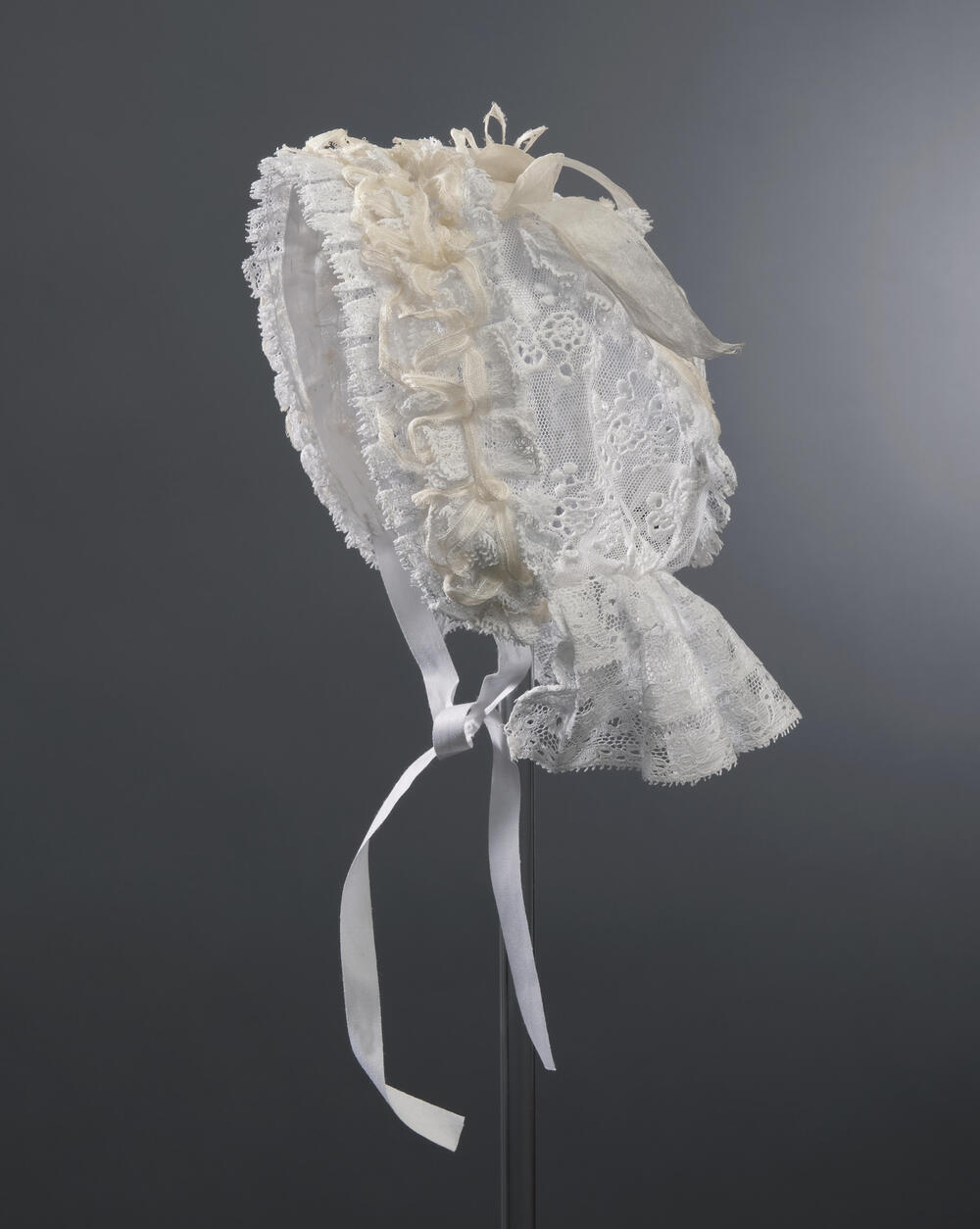 Babymutsje of doopmutsje, Drenthe, voor 1968