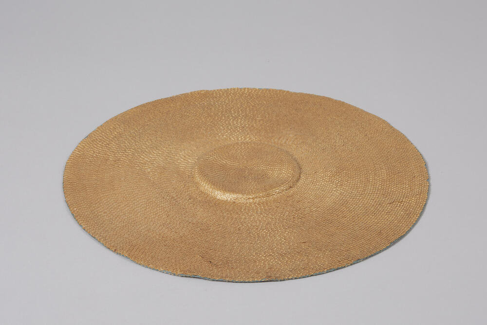 Schelphoed met Indiase sits, Zuid-Beveland, voor 1850