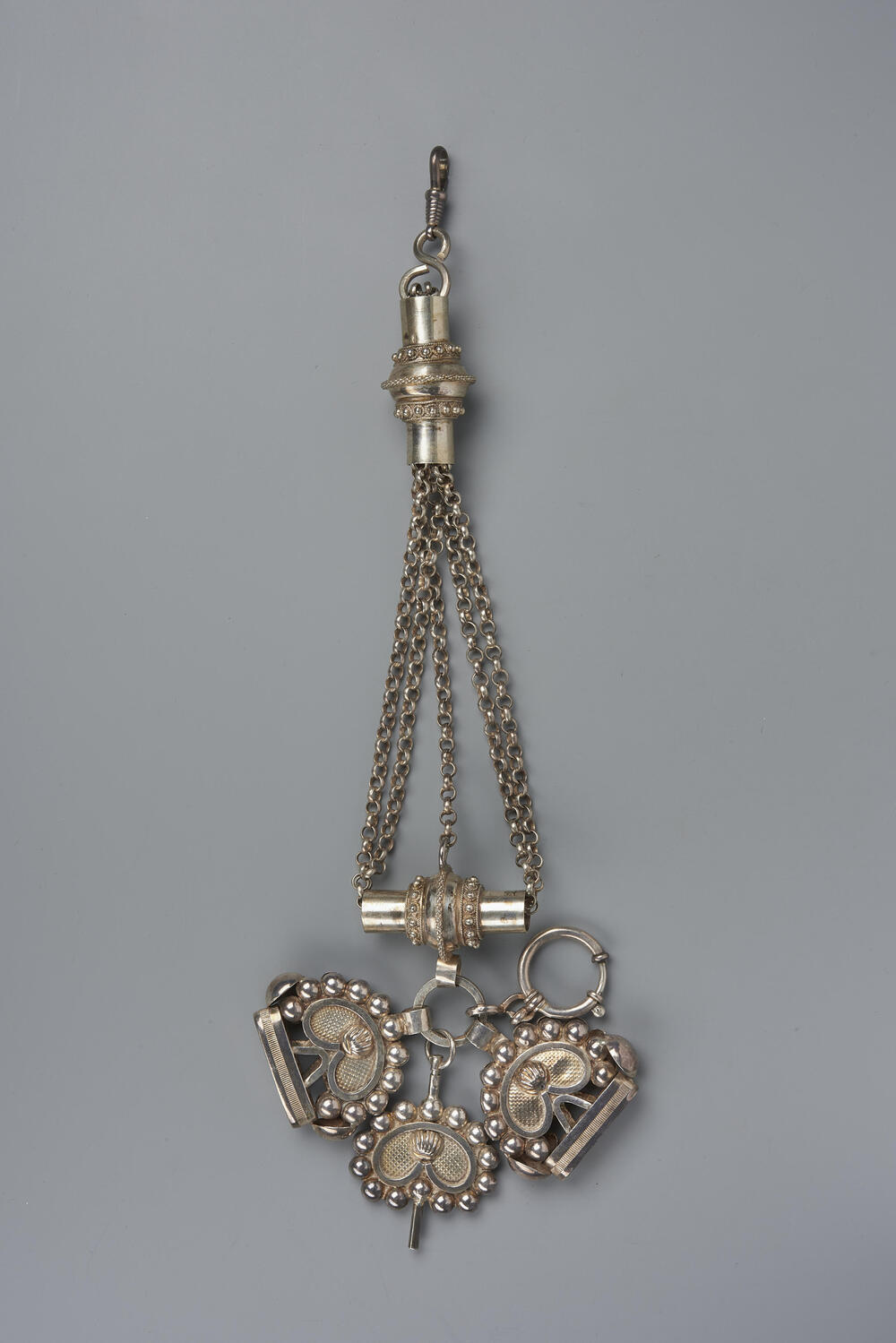 Zilveren horlogeketting met signetten, Staphorst, 1920–1926