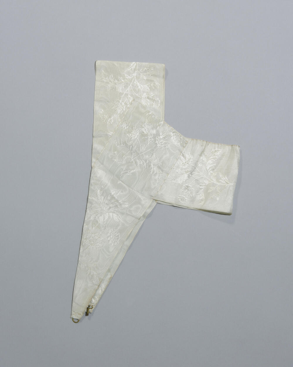 Lintentuig behorende bij de knipmuts van Putten, voor 1924