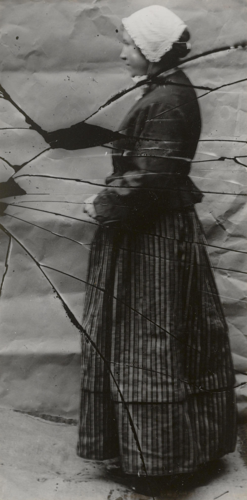 Vrouw in streekdracht uit Stein, circa 1913–1916