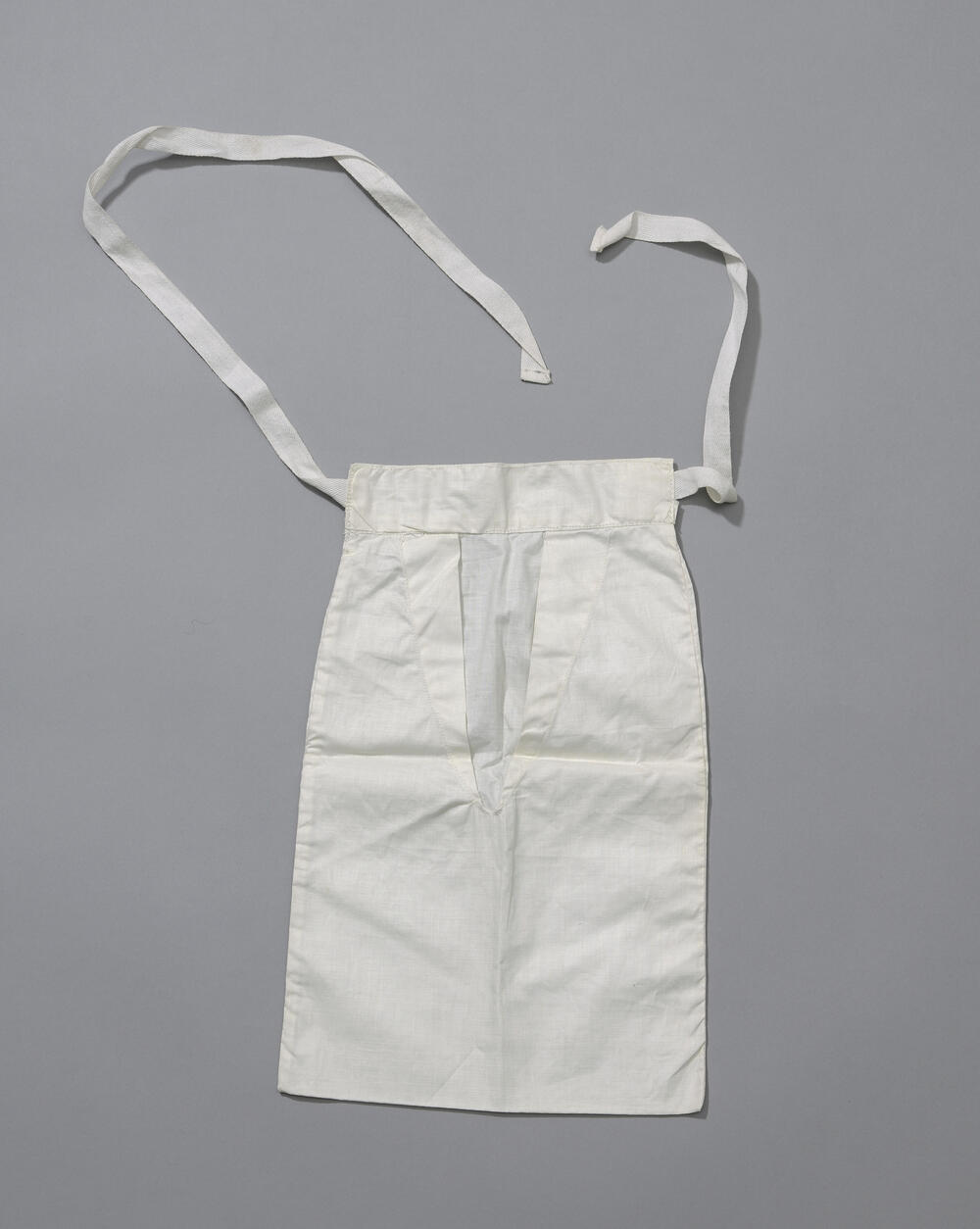Witte katoenen zijzak uit Urk, voor 1956