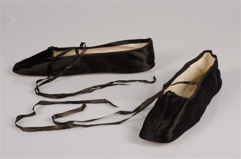 Paar damesschoenen