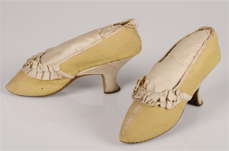 Paar damesschoenen