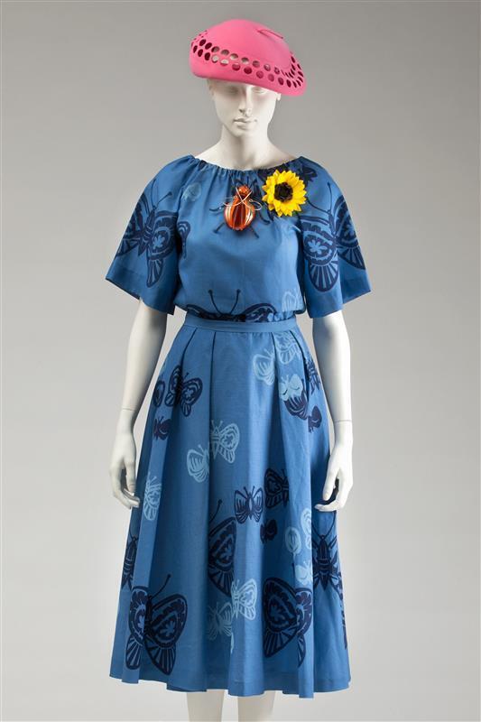 Damesensemble bestaande uit blouse en rok