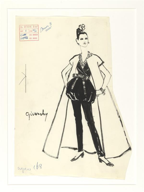 Hubert de Givenchy - avondpyjama met extra pofbroekje en mantel