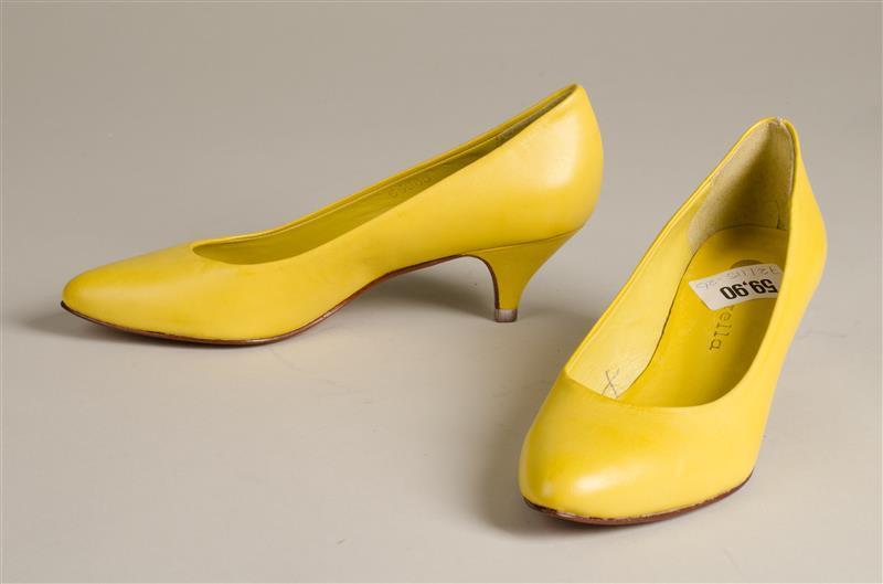 Paar gele pumps