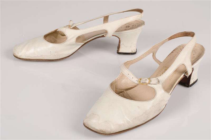 Paar damesschoenen