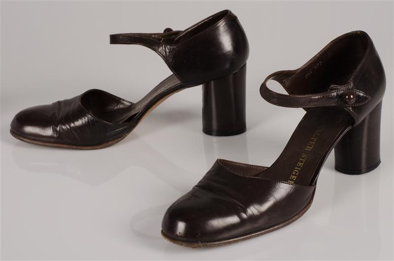 Paar damesschoenen
