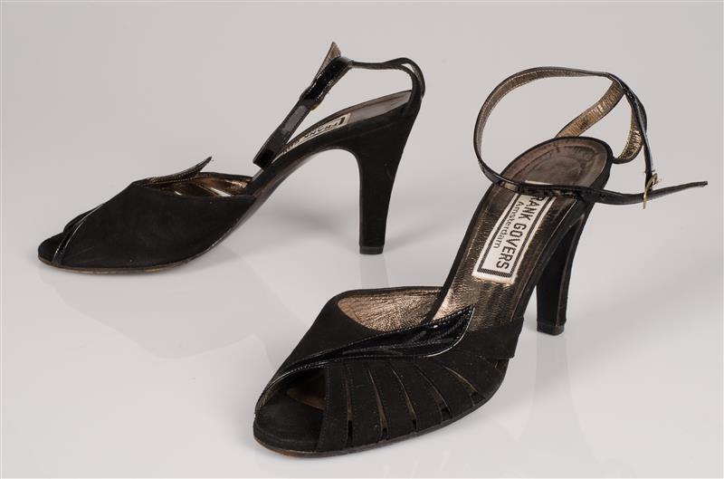 Paar damesschoenen