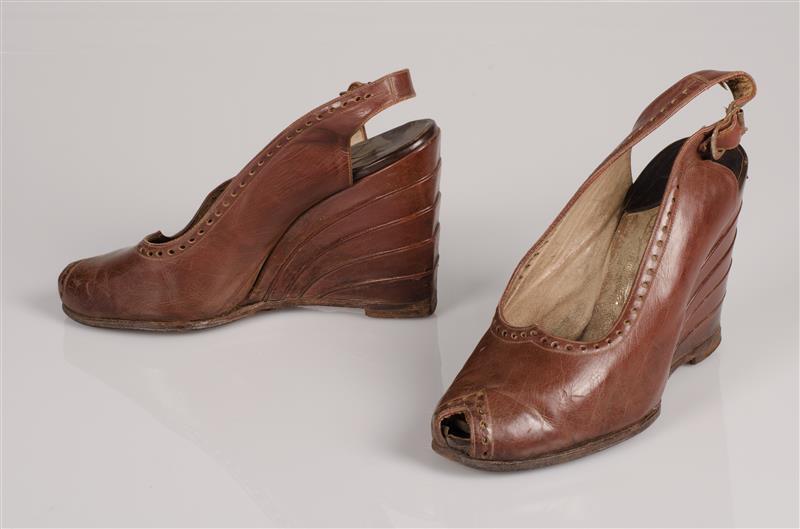 Paar damesschoenen