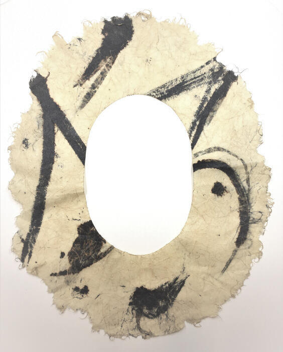 Halssieraad ovaal van Japans papier