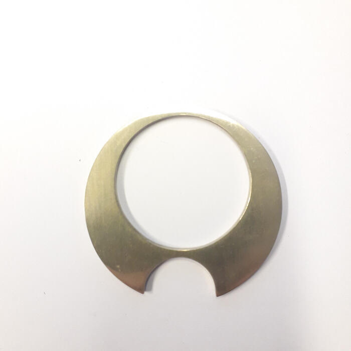Ring in kraagvorm