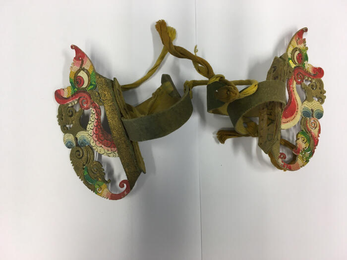 Armband (paar) met dierfiguur.