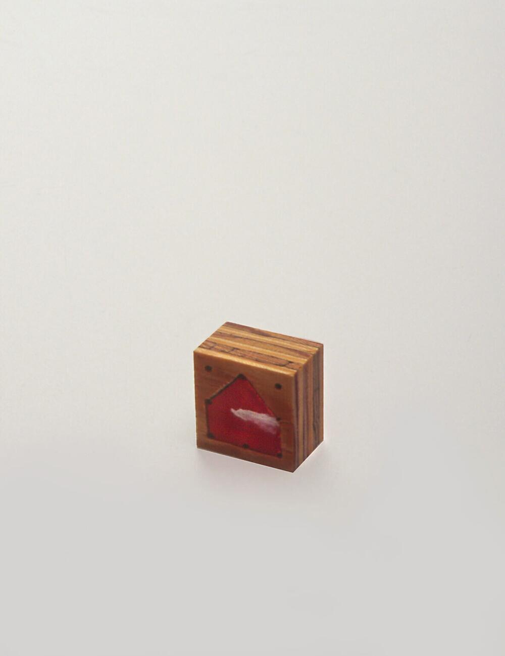 A room for a finger