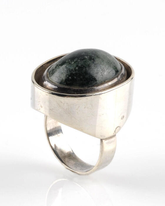 Ring van zilver met steen