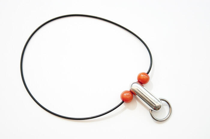 Face-hanger