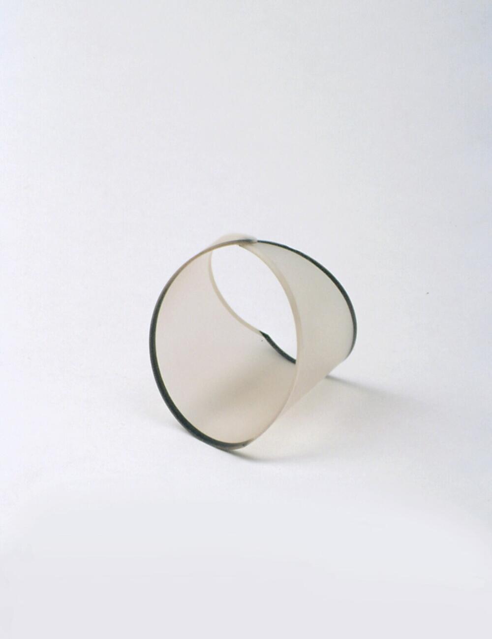 Armband [114a]