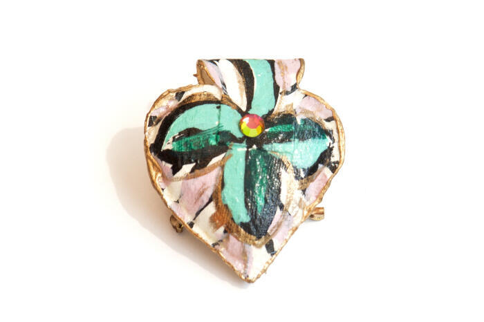 Broche hartvormig